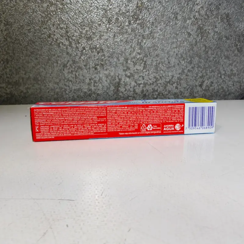 Pasta Dental Colgate Triple Acción Xtra Blancura - 50ml