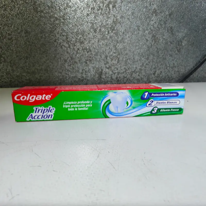 Colgate - Pasta Dental  - Triple Acción Menta Original - 75ml