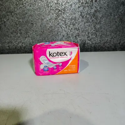Toalla Femenina Kotex Anatómica con Alas - 10pzas