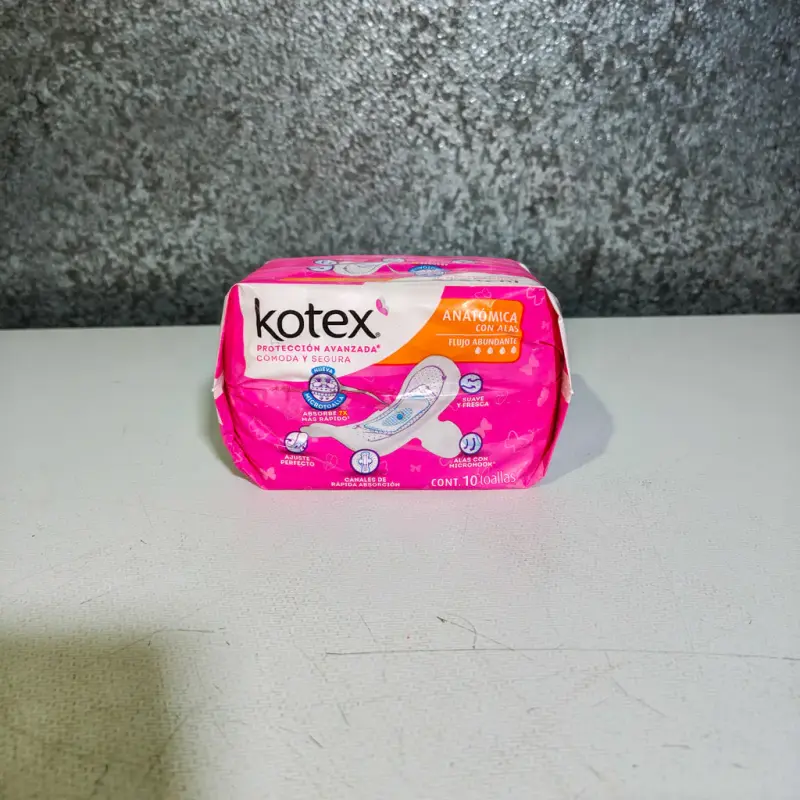 Toalla Femenina Kotex Anatómica con Alas - 10pzas