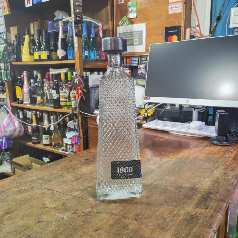 Tequila 1800 - Cristalino - 1.75L