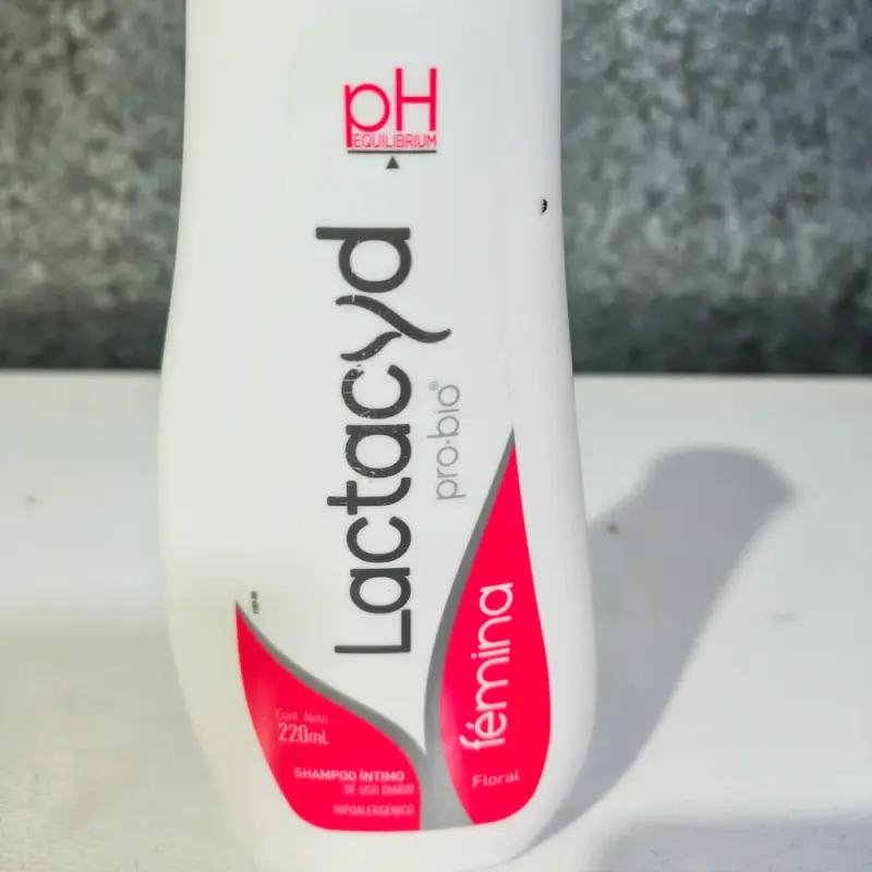 Shampoo íntimo Lactacyd Pro Bio fémina floral 220 ml